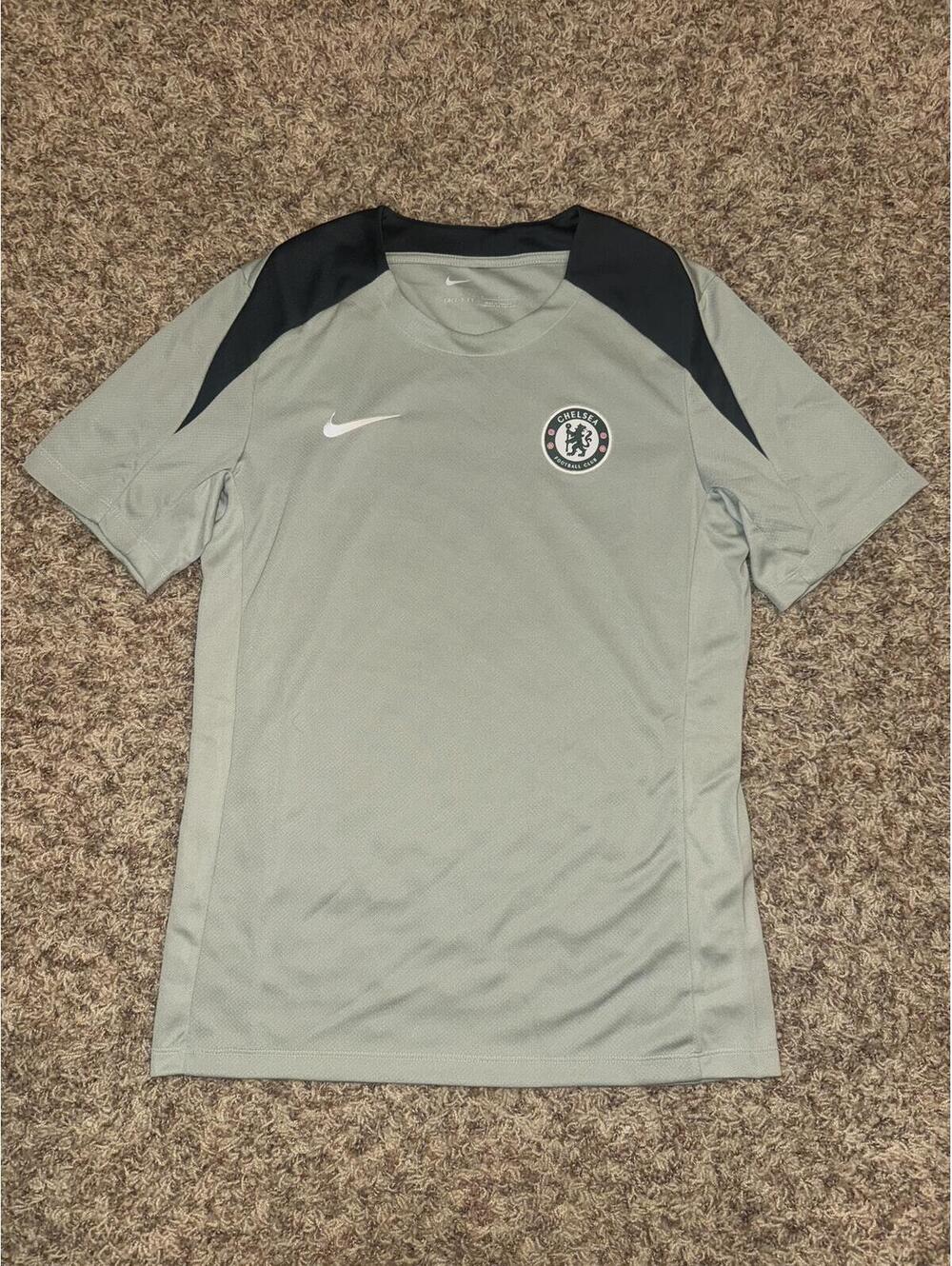 Nike Men’s Chelsea 2025/26 Stadium Home Soccer Jersey Sample